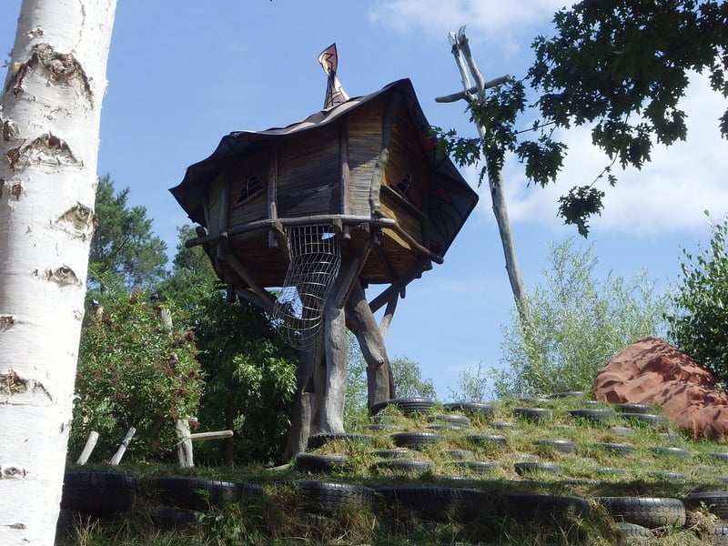 Treehouse Stays